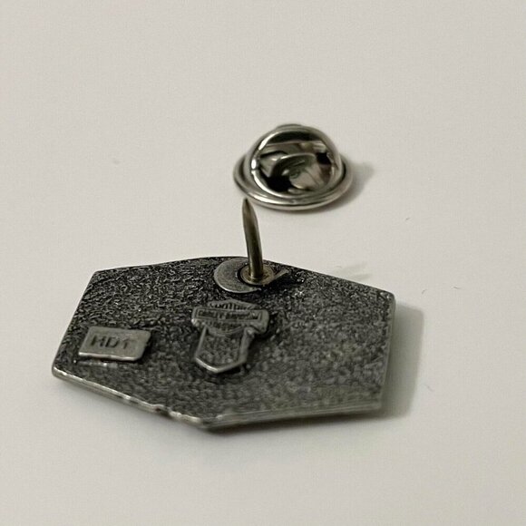 Harley Davidson HD Eagle Pin - Picture 5 of 9
